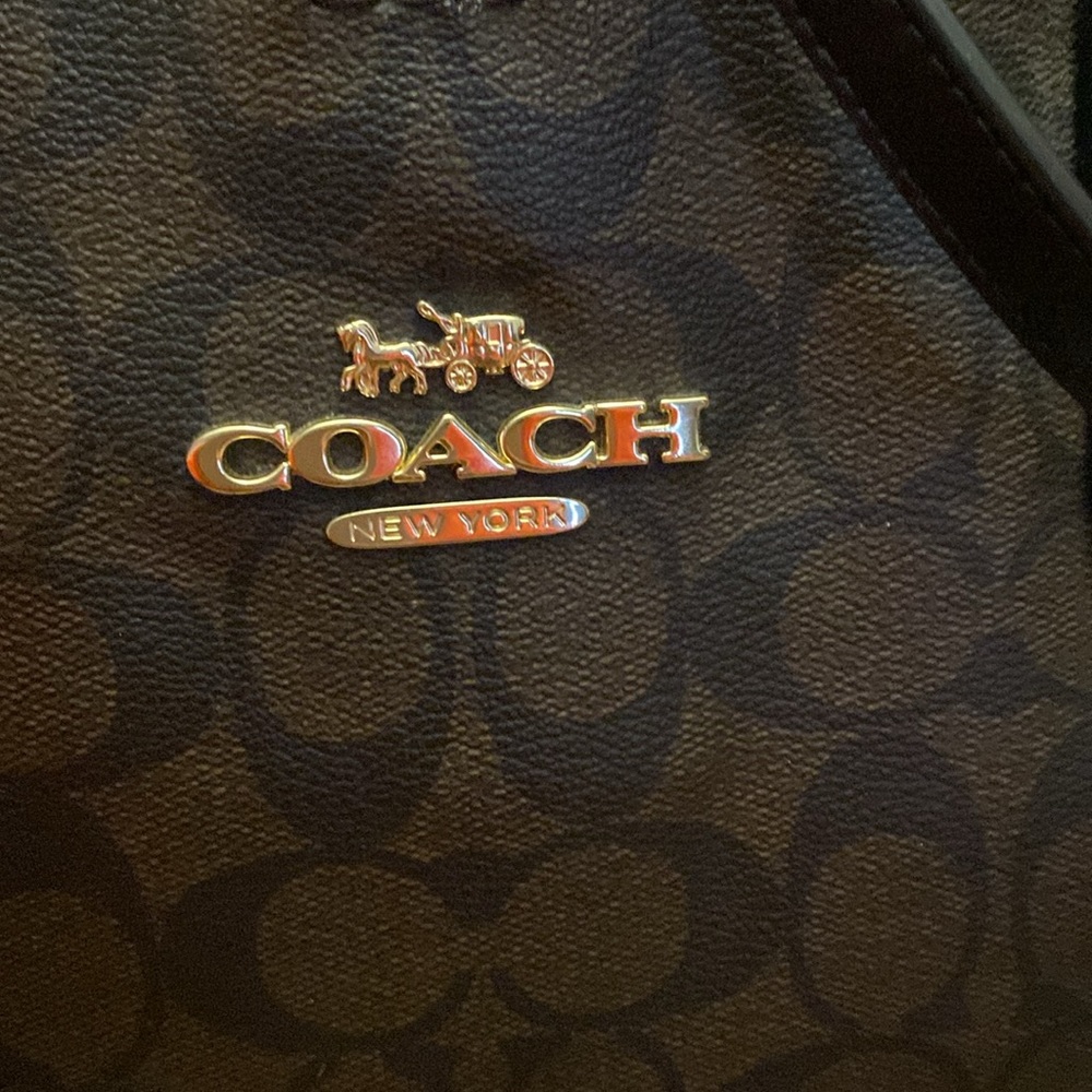 Coach Bag - Picture 2 of 4